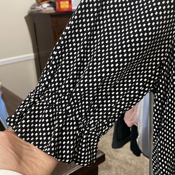 Business Casual Top - Picture 2 of 3